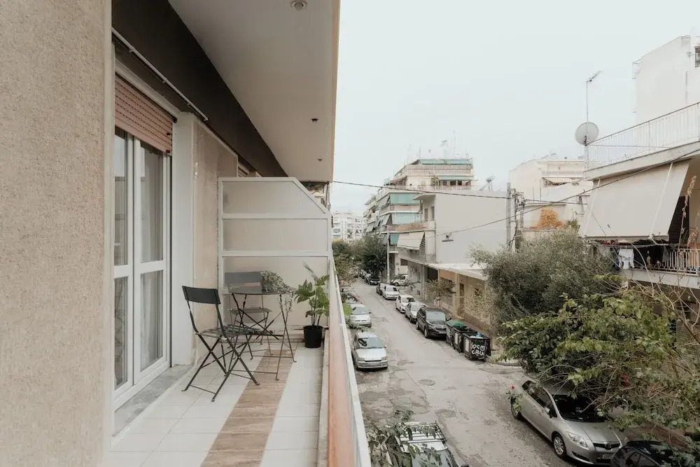 Cozy Apartment in Athens With Balcony, 5 Minutes To Metro