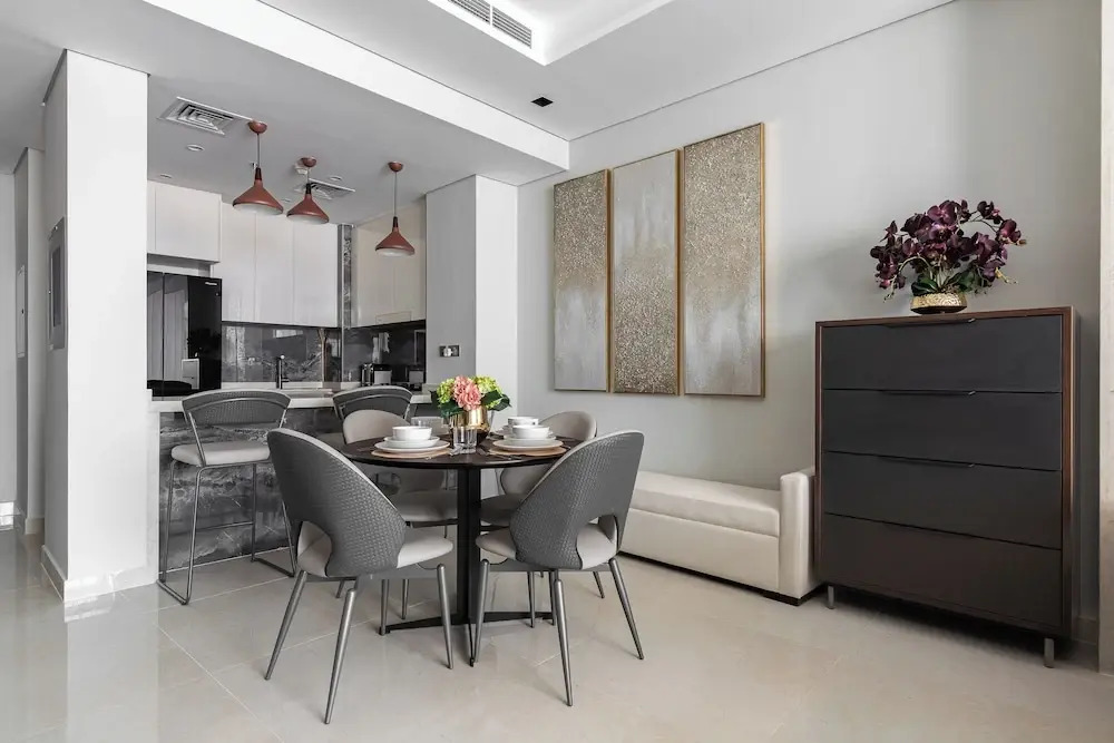Simply Comfort Vacation Homes Rental Apartments at Nobles Tower Luxury Burj View