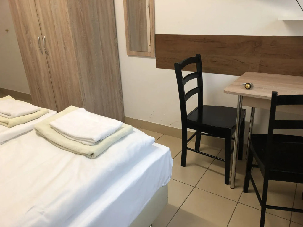 Hotel Moji
