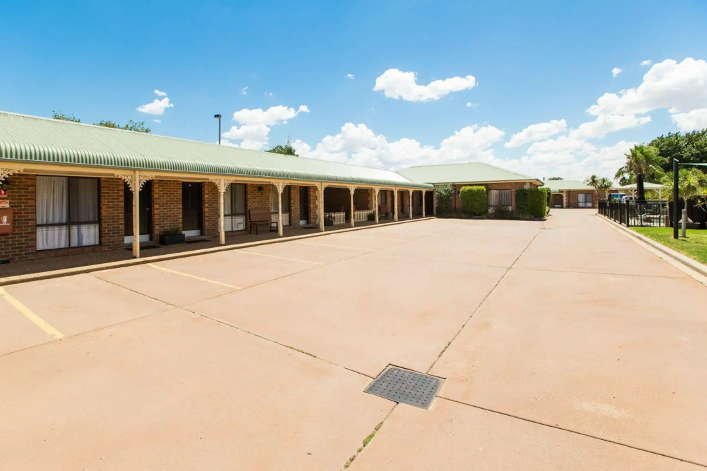 Lincoln Cottage Motor Inn