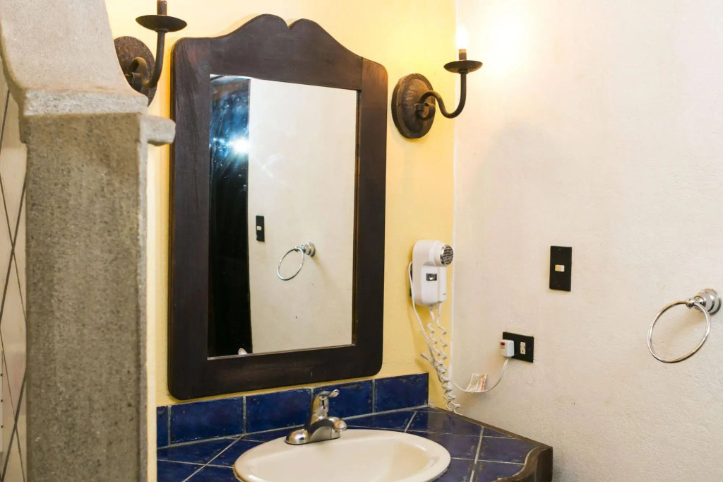 Hacienda La Pacífica Eco-Lodge