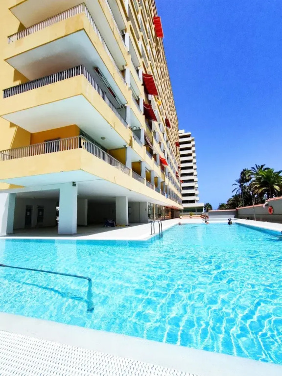 Lux modern Apartment by the beach