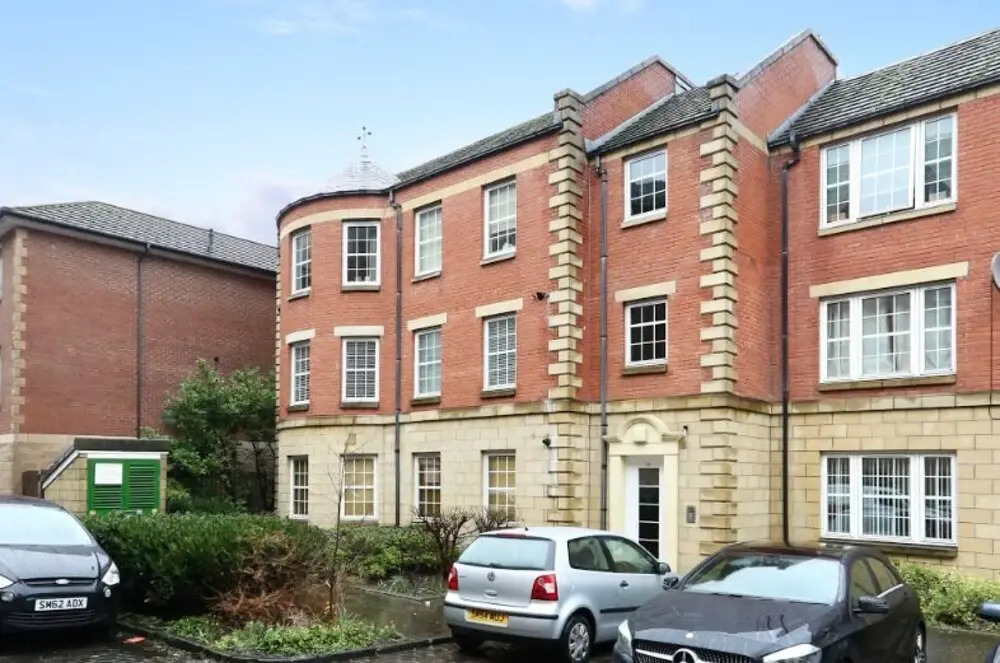 Sophisticated Apt in Trendy Leith Port District