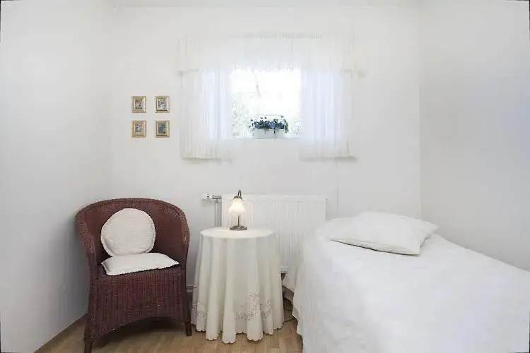 Helguhus B&B and Apartment