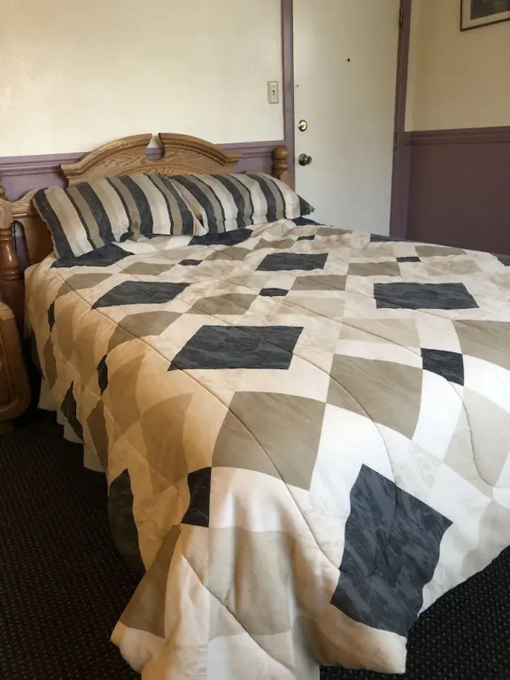 Cloud Mountain Inn