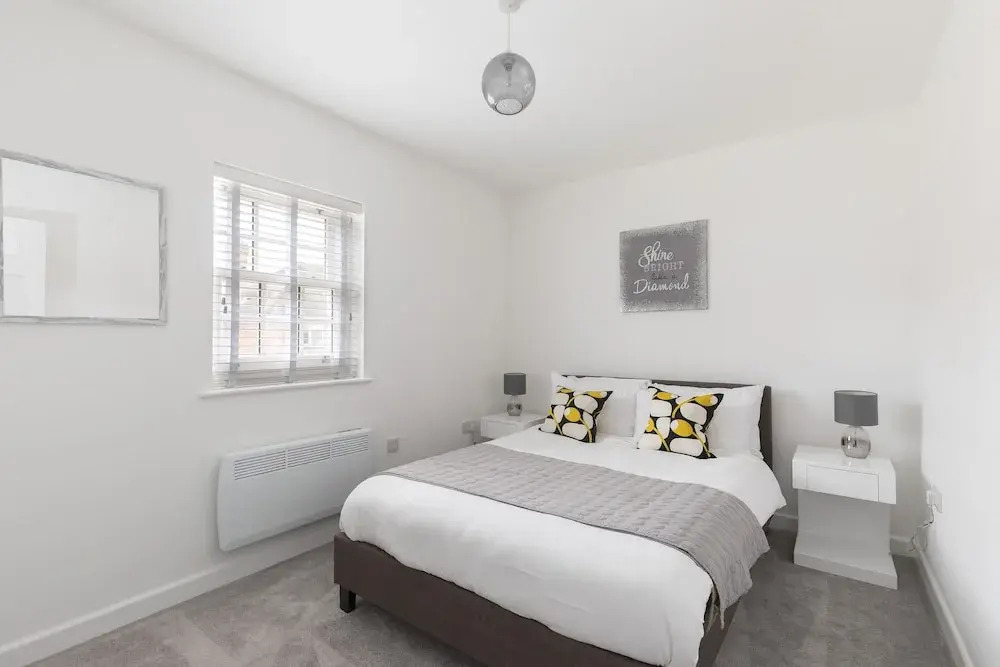 2 Bedroom Town Centre Apartment