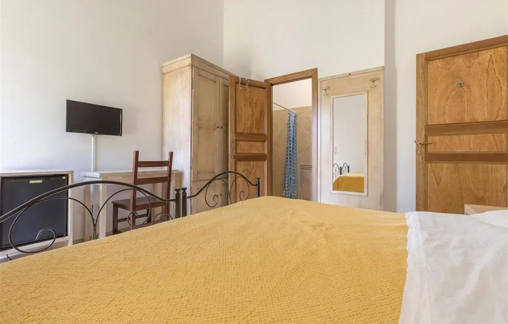 1863 Agriturismo Podere San Giorgio - Camera Matrimoniale by Barbarhouse