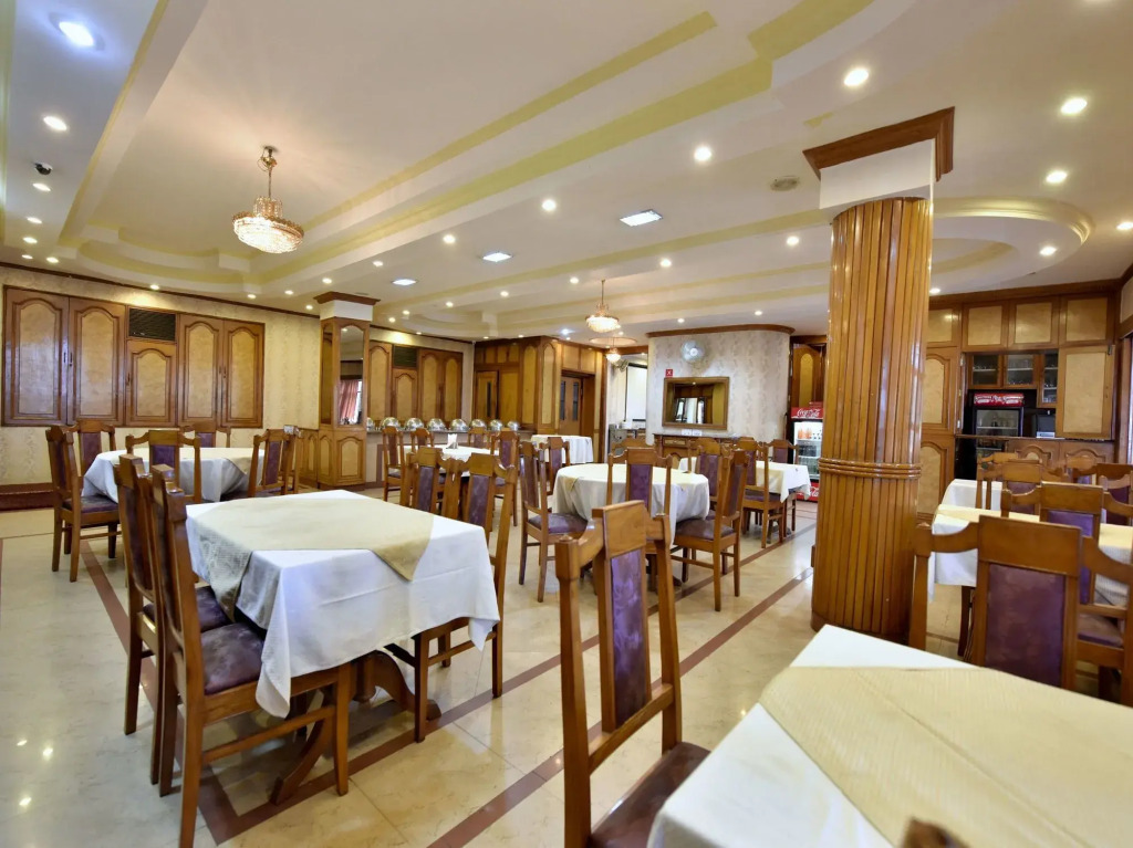 OYO 5268 Hotel Himland East