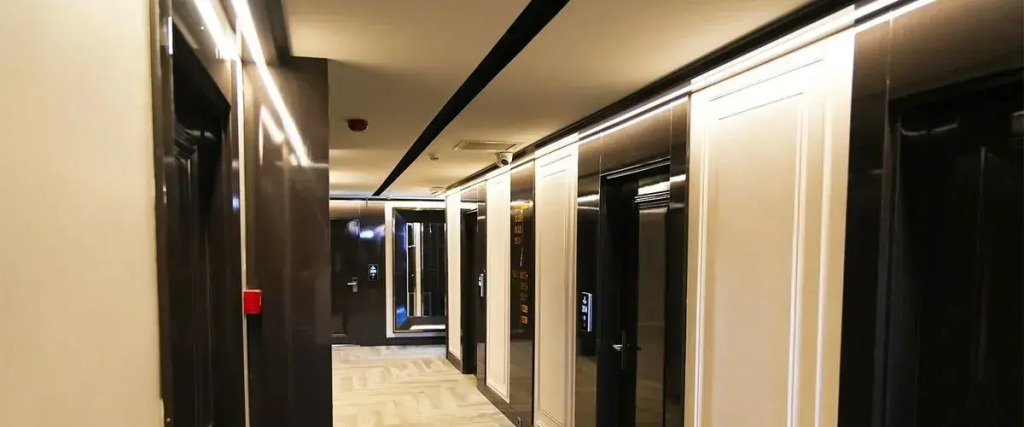 Sky Hill Hotel