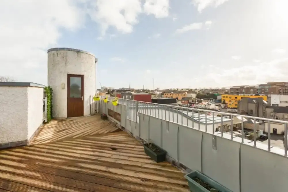 2 Bedroom Penthouse With Private Terrace