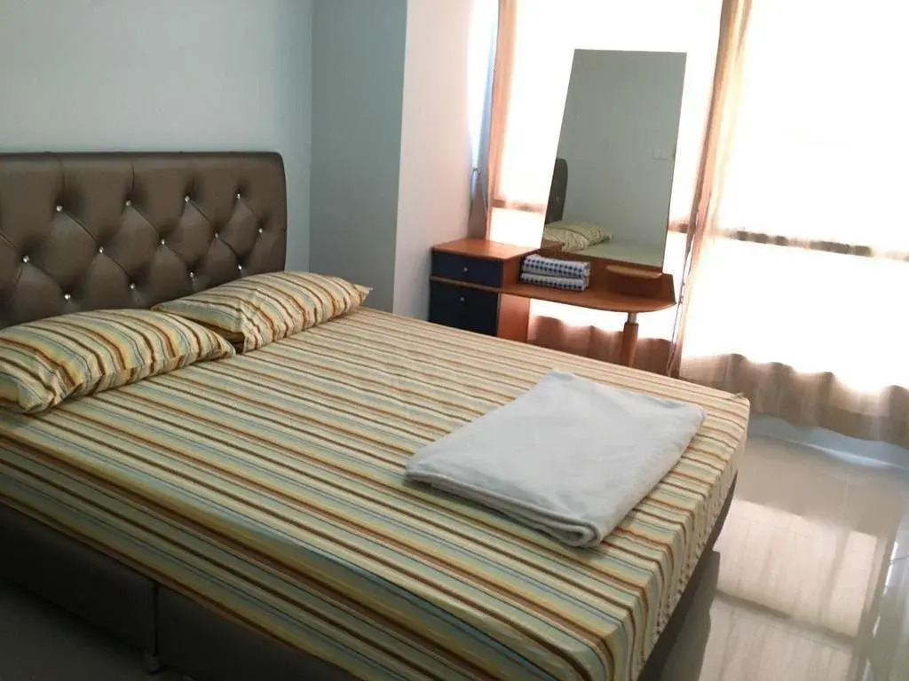 Prima Srinakarin Condo
