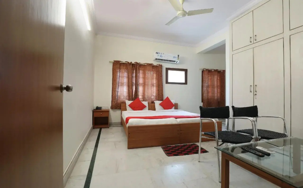 OYO 1074 Valley View Apartments