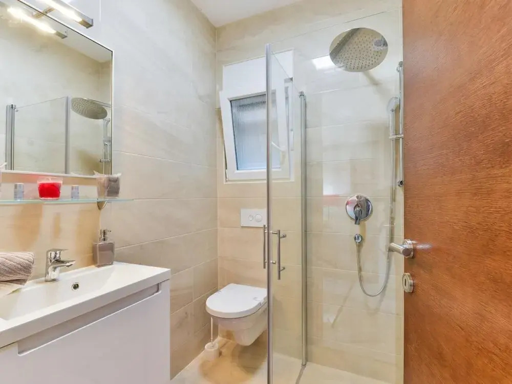 Alluring Apartment in Vir near Sea Beach