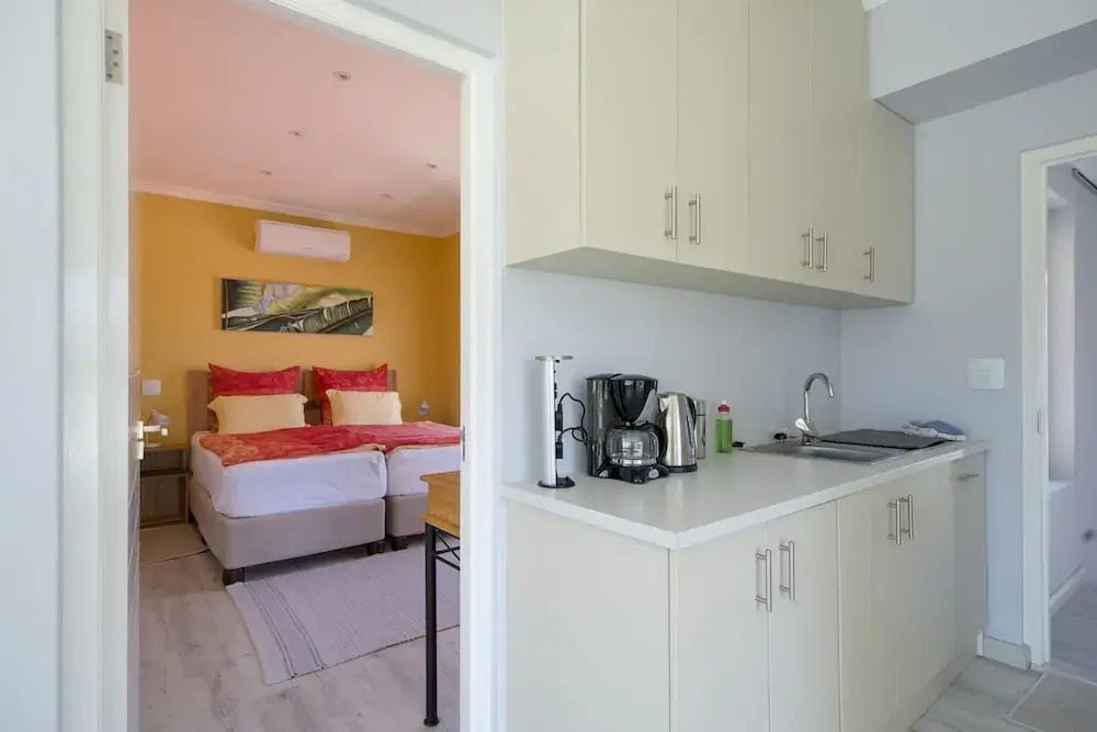 Superior 4-star-apartment Graded by Aa and Tgcsa Close to Constantia Wineroute