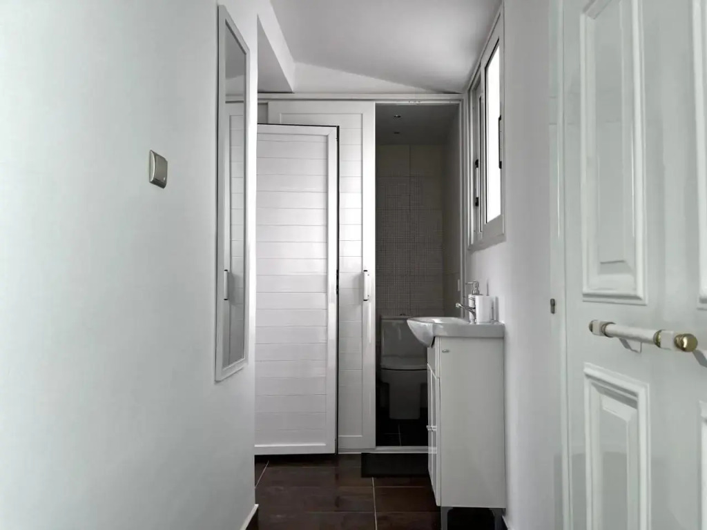 Glyfada 1-Room Studio