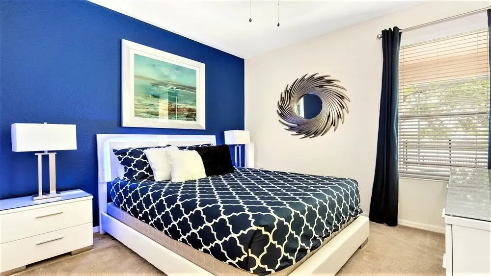 Home With Lakeview Close to Disney w Pool