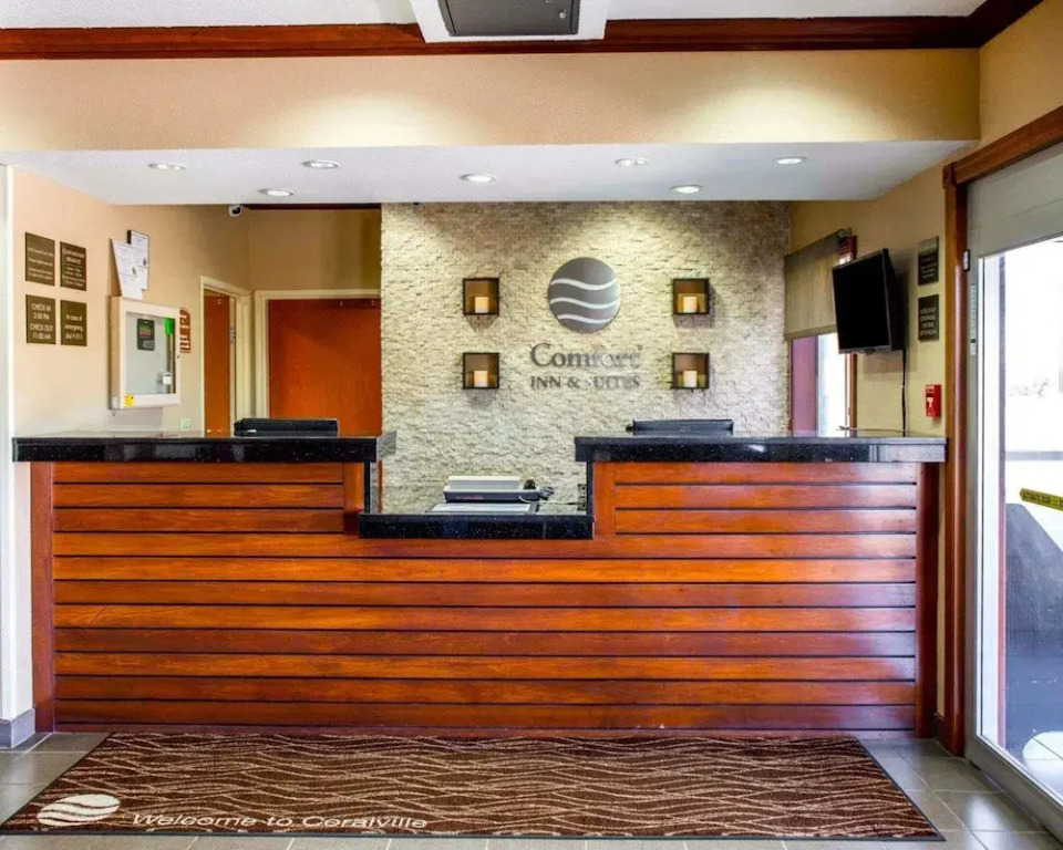 Comfort Inn & Suites Coralville - Iowa City near Iowa River Landing