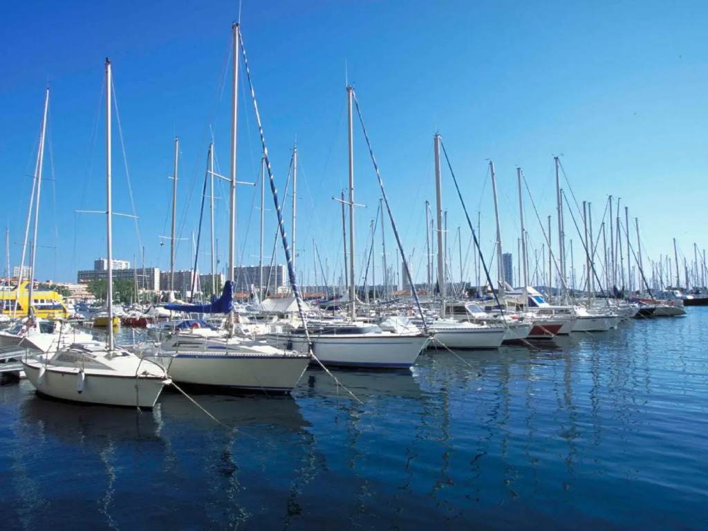 ibis Styles Toulon Centre Port