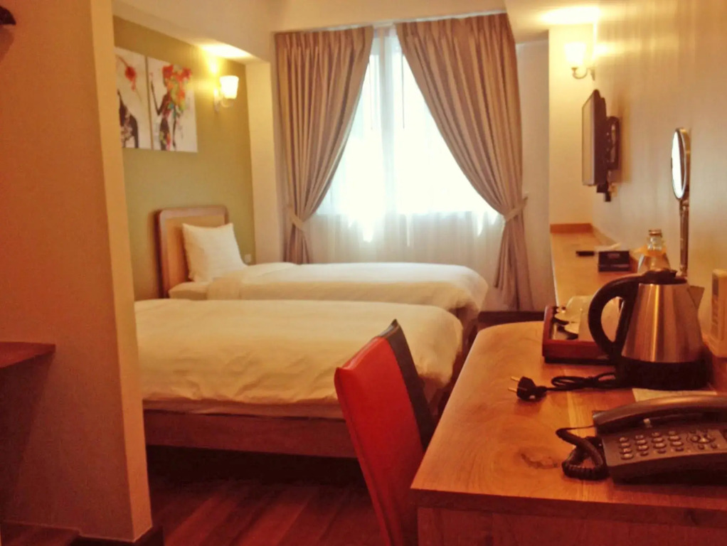 Cozy At 9 Hotel And Kitchen