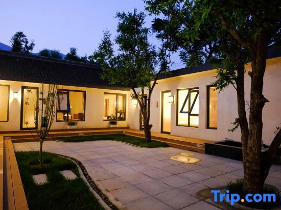 Shanwan Township Su (Beijing Hongluosi Branch)