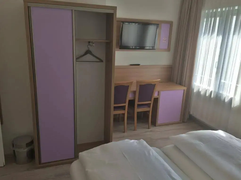 Slamba Hostel