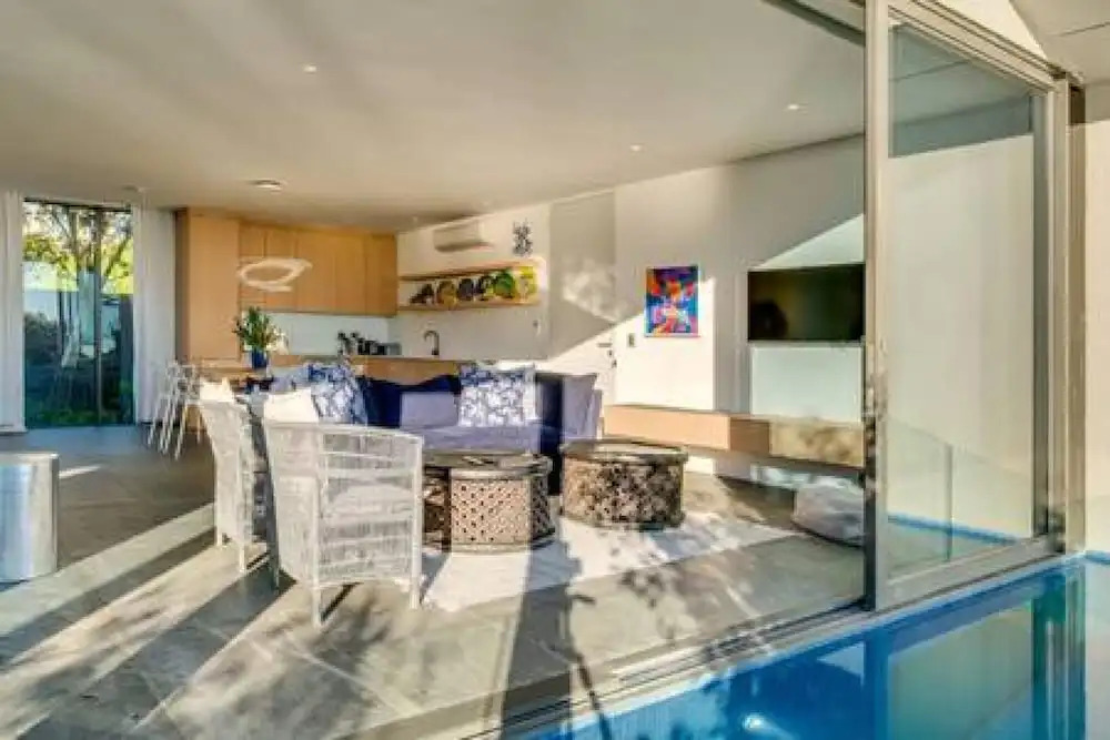 Unique Camps Bay Apartment w Private Pool Coral Sea