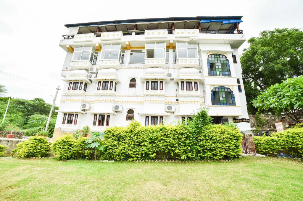 Hotel Sargam Sadan