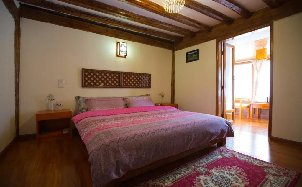 Shangri-La Namcha Bhawa Inn