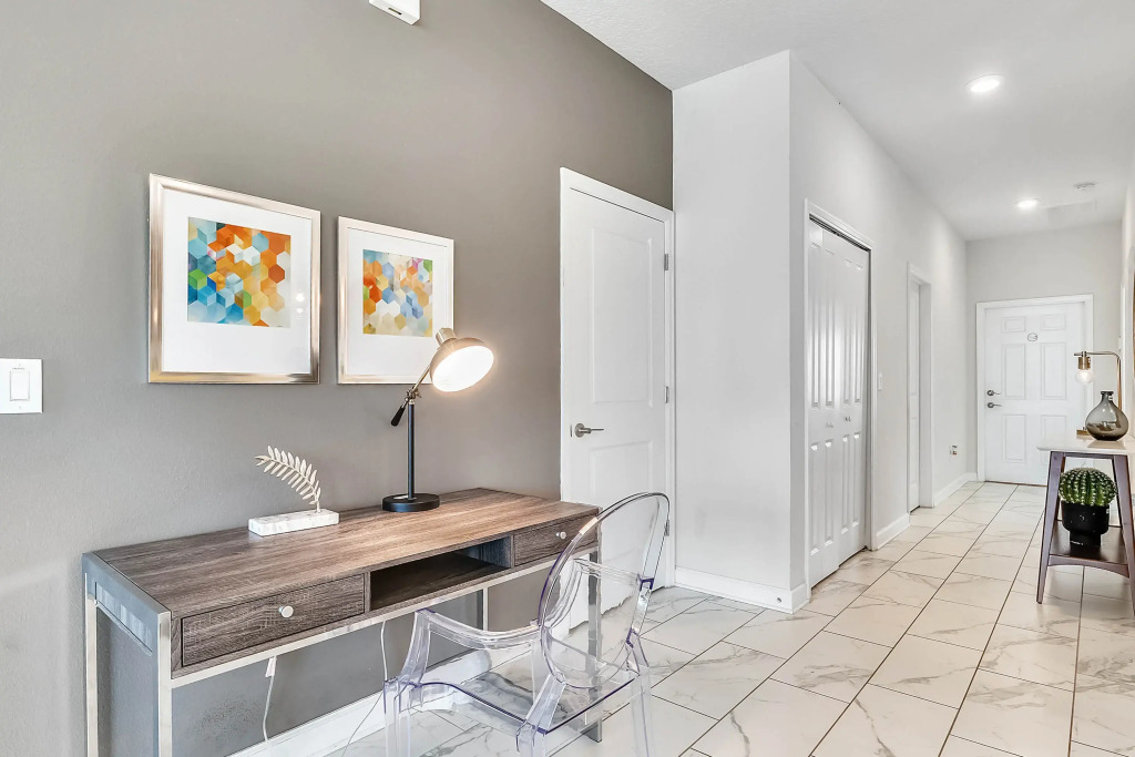 5 Bedrooms 4 Bathrooms Storey Lake 4956 Wa