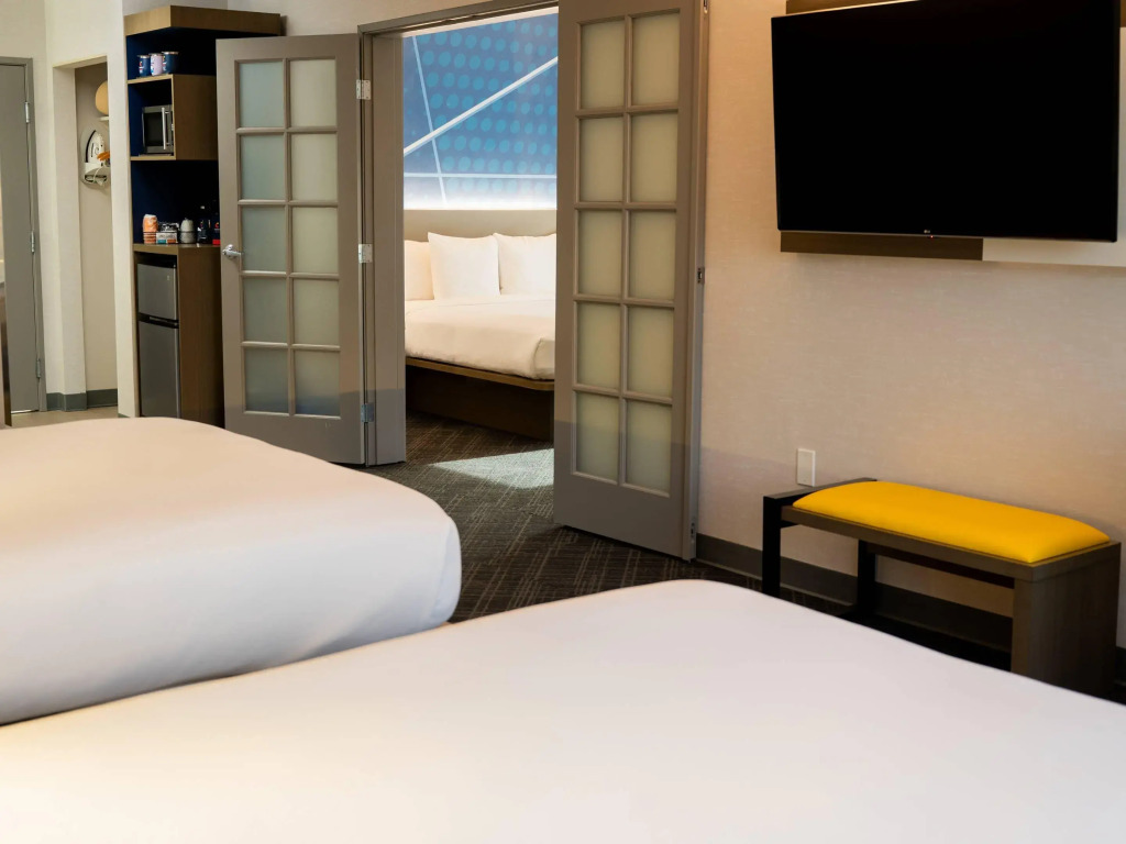 Comfort Suites Airport Tukwila Seattle