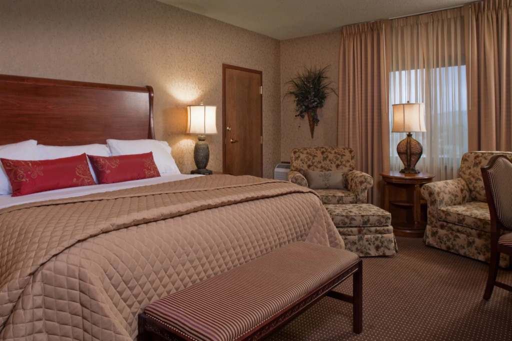 Grand Gateway Hotel
