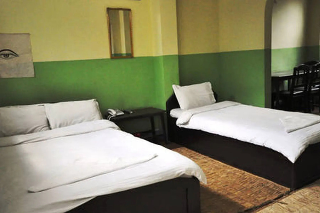 Metro Eco Hotel