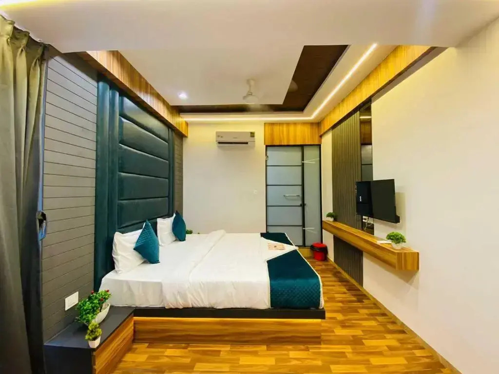 OYO Flagship 70202 Hotel Max