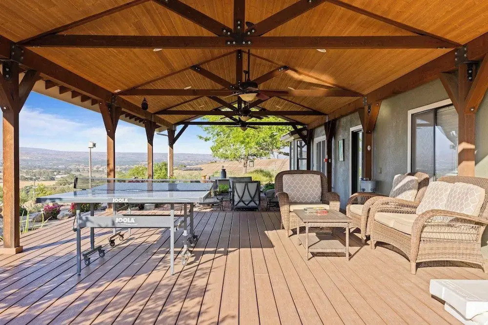 4.5 Acre Secluded Ranch w/ Panoramic Views Fire Pit Olive Ranch by Avantstay