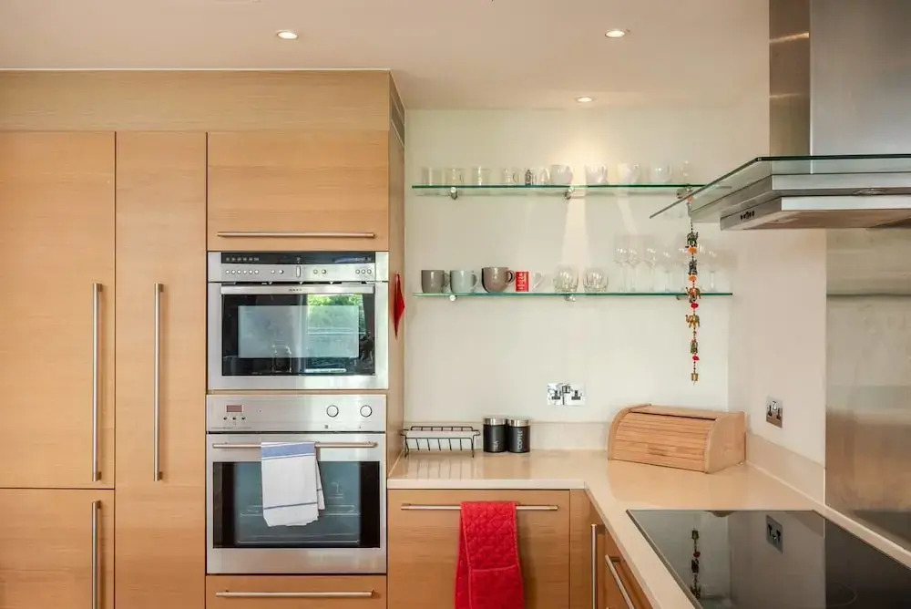 Gorgeous 2 Bed, with Balcony, Battersea
