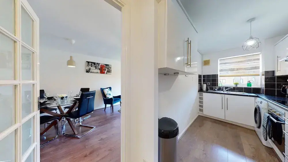 4guests-parking-2br-familyfriendly