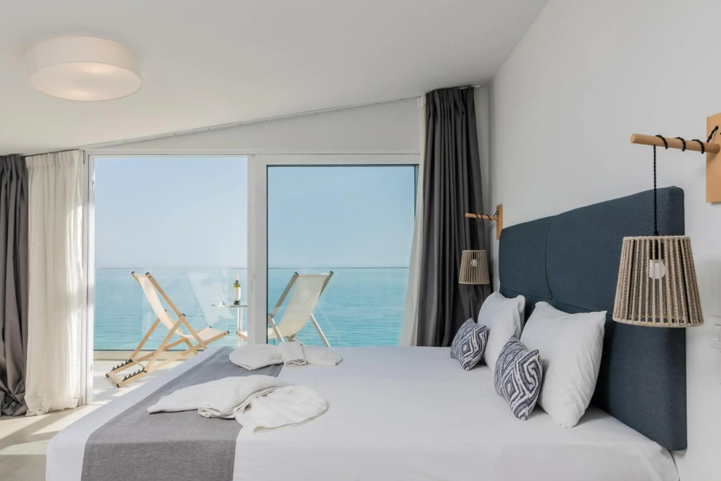 Golden Coast Boutique Villa