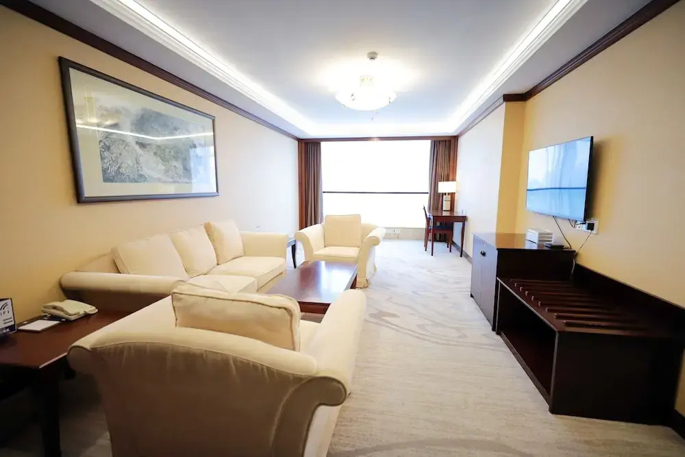 Southern Airlines Pearl Hotel