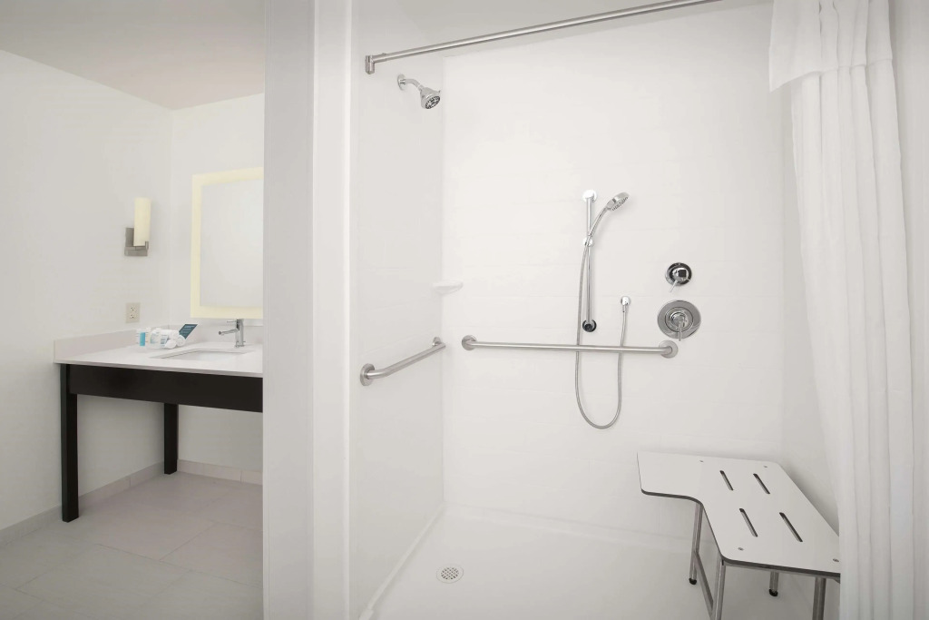 Homewood Suites By Hilton Kansas City Speedway