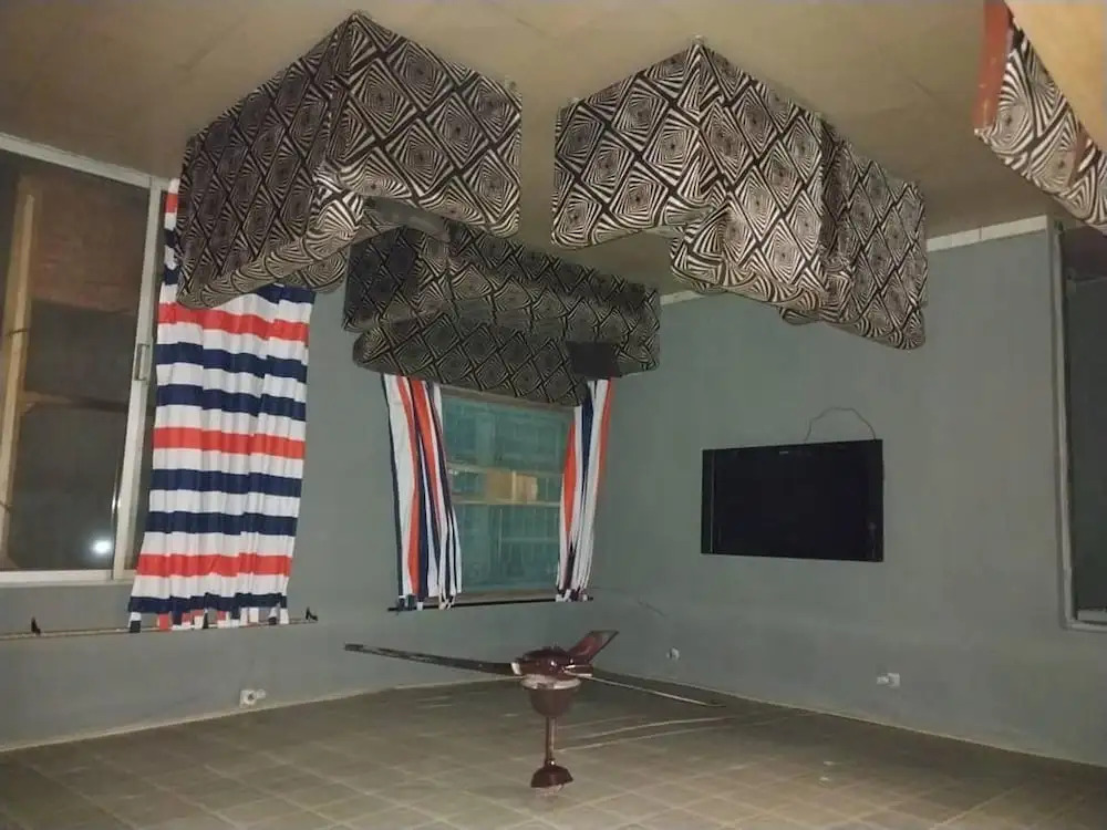 Impeccable 3-bed Apartment Located in Lagos