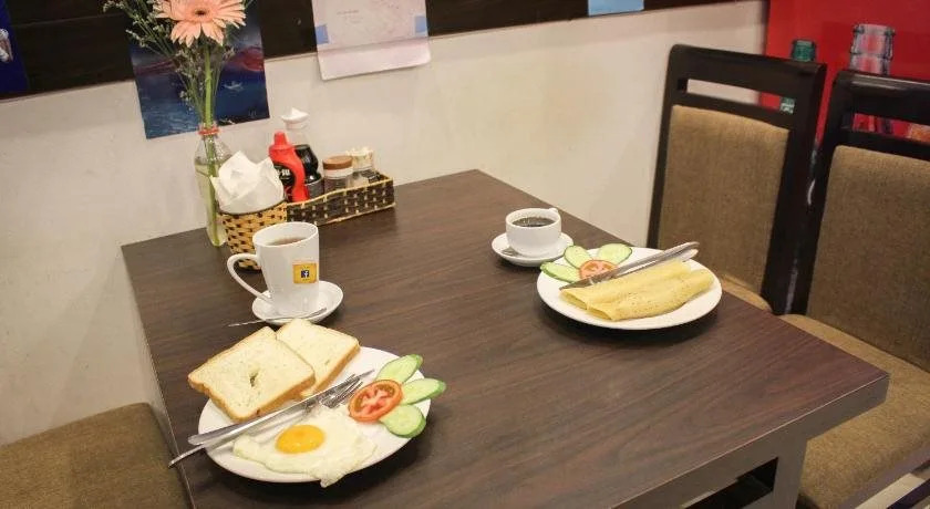 Summer Place Hotel - Hostel