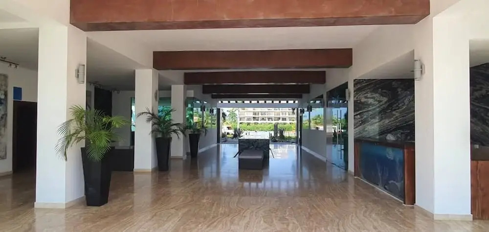 Condo Pacifica 3004