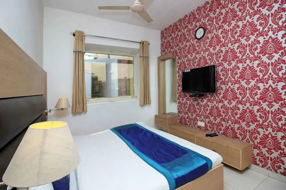 OYO 2791 Hotel Arina Inn