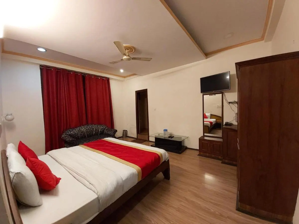 Hotel Dolls Inn