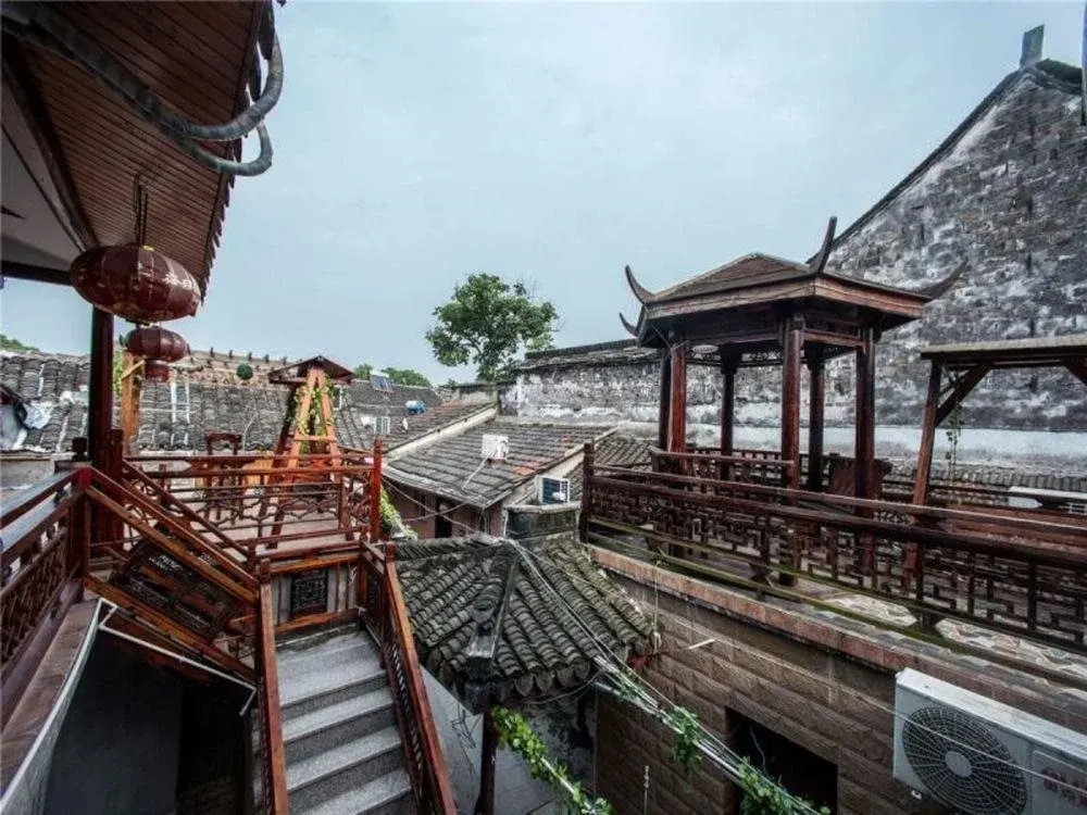 Xitang Moon Courtyard Guest House