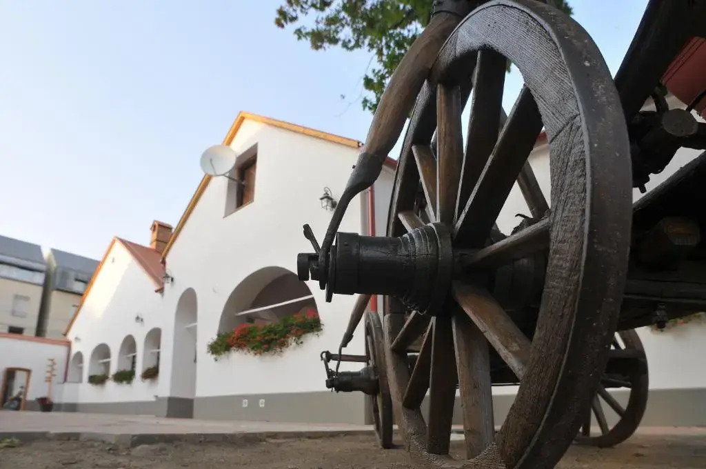 Régi Posta Hotel és Étterem