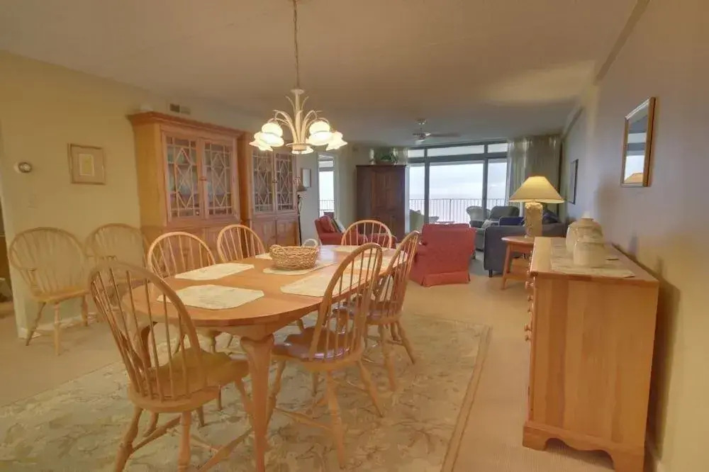 English Towers 1108 - 3 Br Condo
