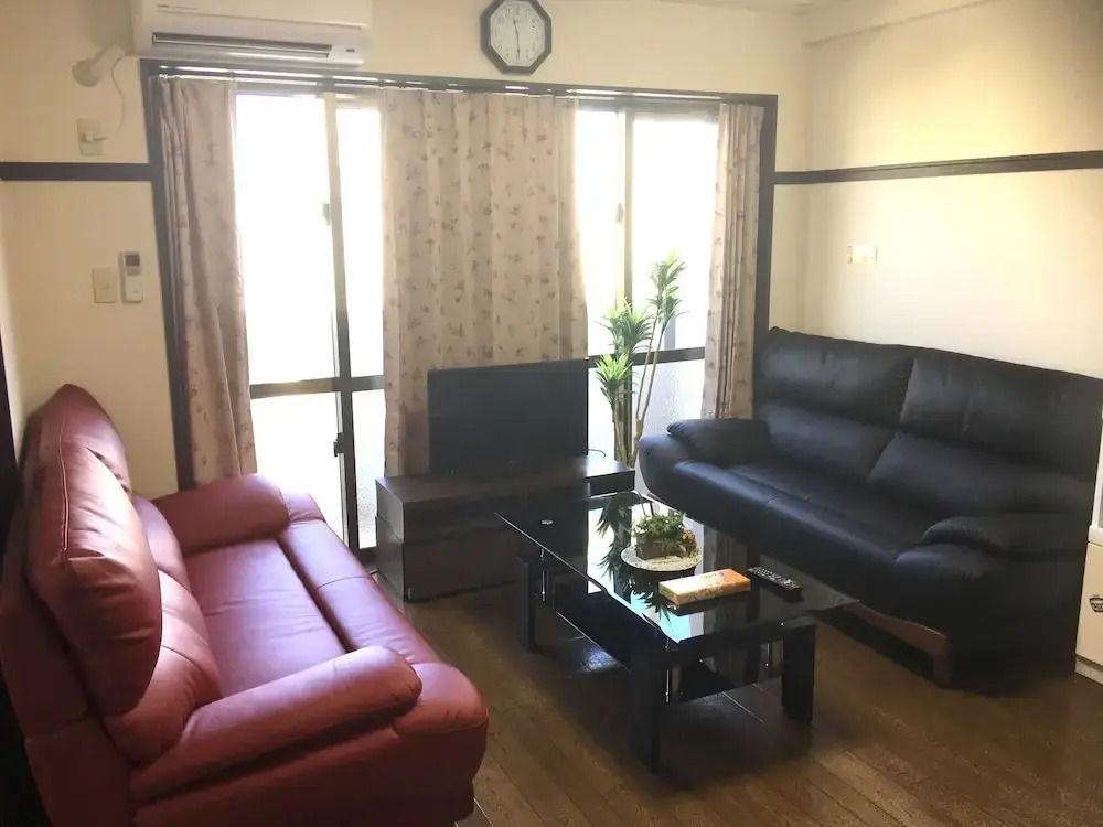 KY Apartment Tsubokawa Naha