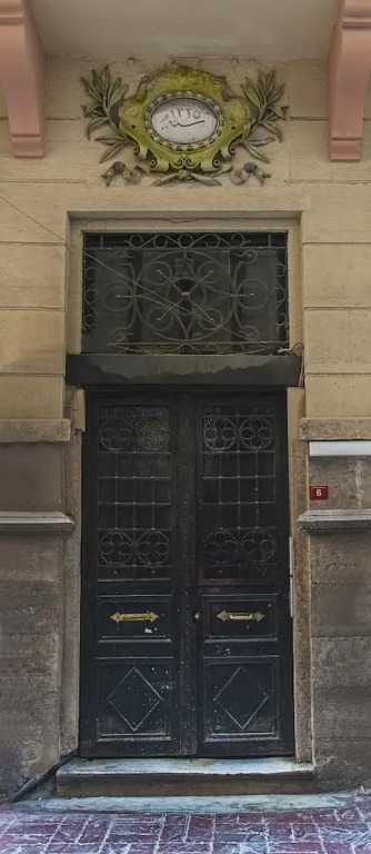 Sophisticatedly Decorated 2 Bedroom Apartment in Galata
