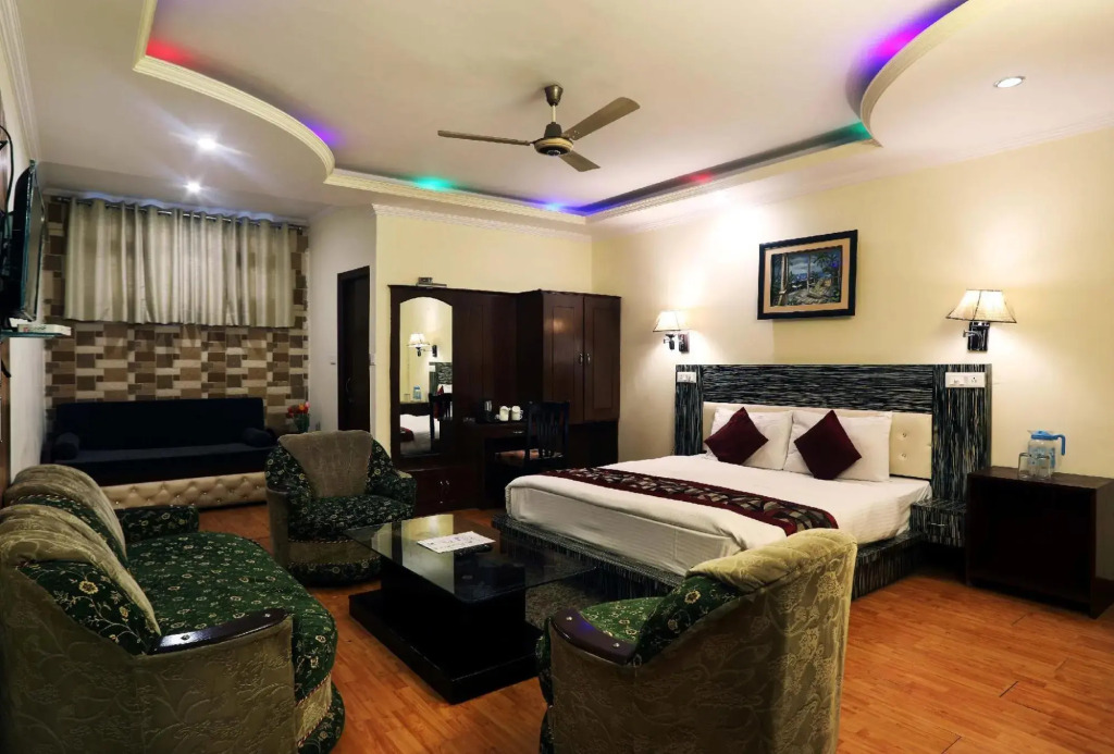 Hotel Moon by Excellent Hospitality